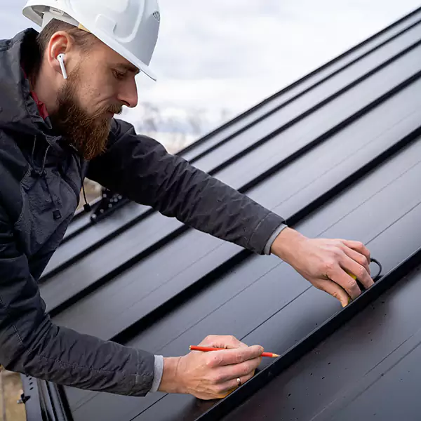 Why Maple Valley Property Owners Choose Maple Valley Roofing Pro for Tin Roof Repair service?